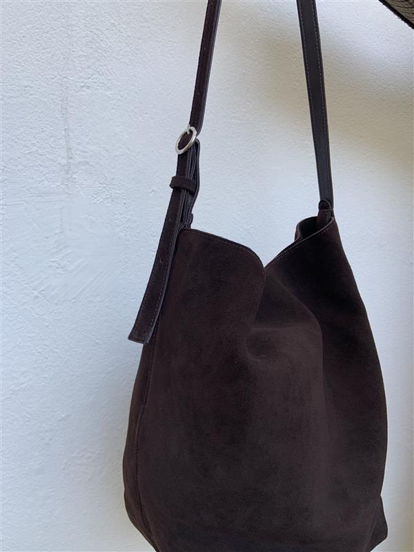 ELEH
BORSA
EBFW25009