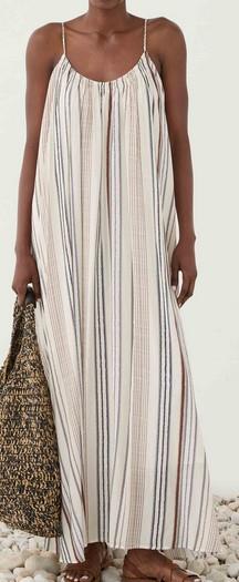 ELEH 
ABITO RIGHE 
0133