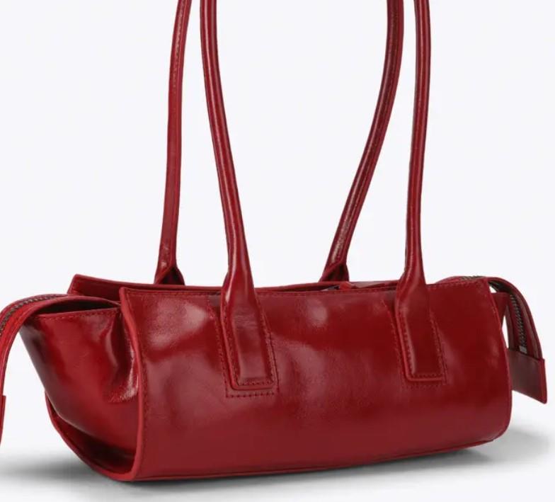 KURT GEIGER 
SLOANE EASTWEST SHOULDER 
5965250319